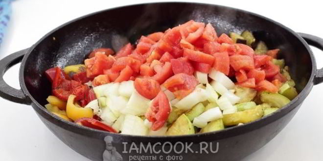 Рецепт тушеных овощей с баклажанами и кабачками