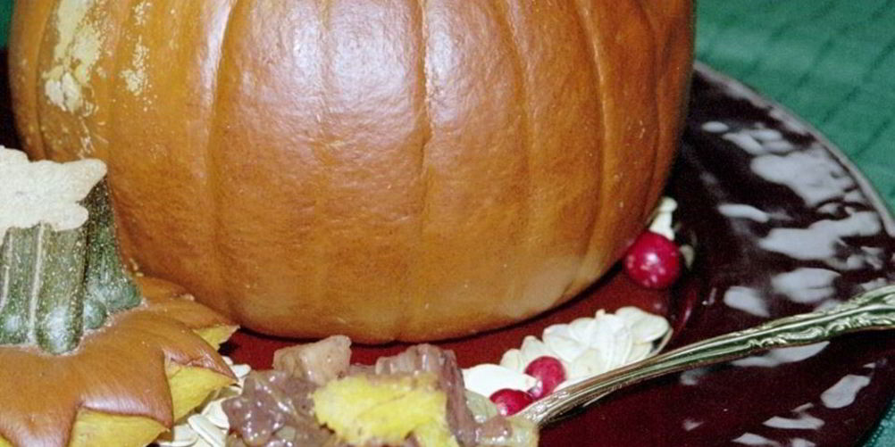 Как приготовить запеченную тыкву с фруктами и орехами