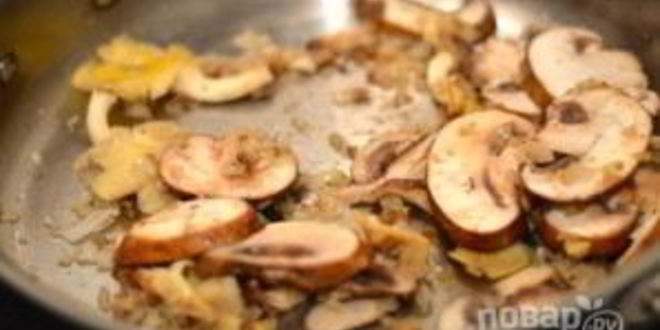 Рецепт куриной печени с грибами в сливочном соусе