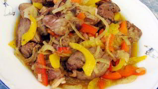 Рецепт Куриной печени с луком и перцем