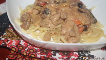 Рецепт Куриной печени с овощами в сметанном соусе