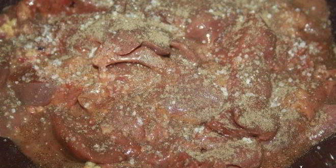 Рецепт куриной печени с овощами в сметанном соусе