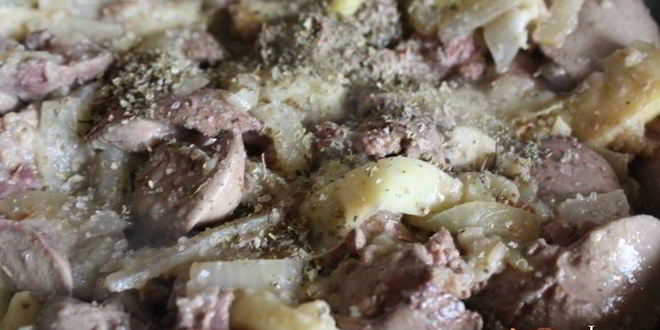 Рецепт куриной печени с яблоками и луком