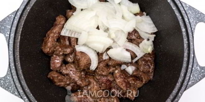 Рецепт печени говяжья, тушенная в томатно-соевом соусе