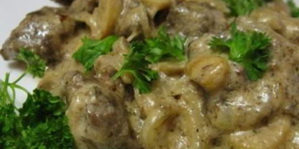 Как приготовить печень с грибами в сметане