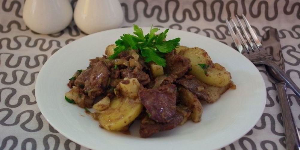 Как приготовить печень с картошкой
