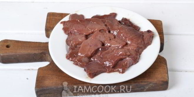 Рецепт печени тушеной в молоке