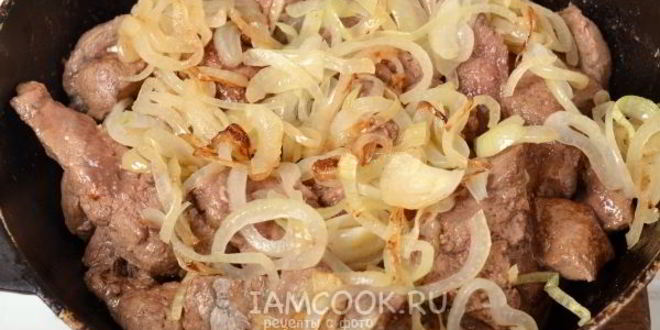 Рецепт печени тушеной в молоке