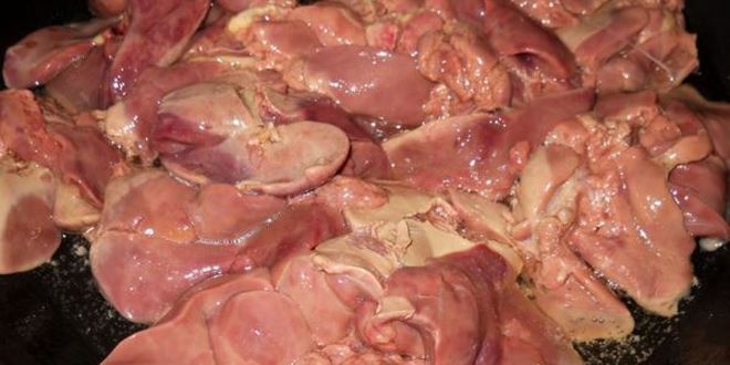 Рецепт печени тушеной в томатном соку