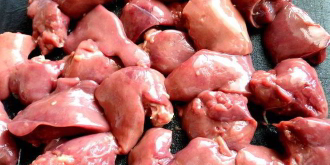 Рецепт печени в горшочке в сметанно-томатном соусе с овощами