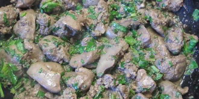 Рецепт жареной куриной печени с кинзой