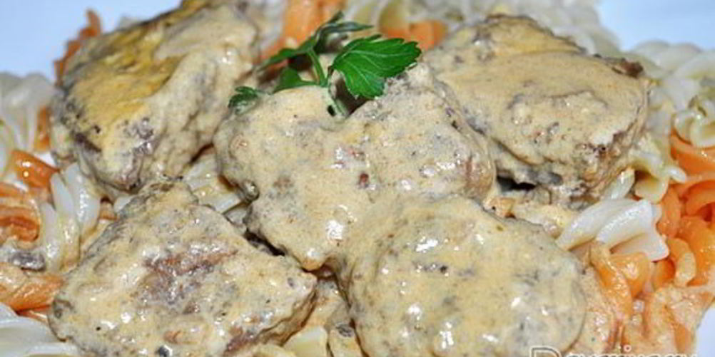 Как приготовить жареную печень в сливочном соусе