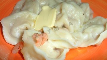 Рецепт Пельменей с креветками и сыром