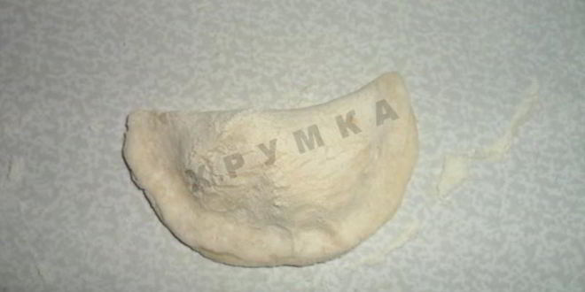 Рецепт пельменей с креветками и сыром