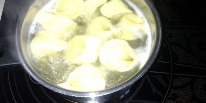 Рецепт пельменей-ушек из морковного теста