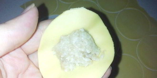 Рецепт пельменей-ушек из морковного теста