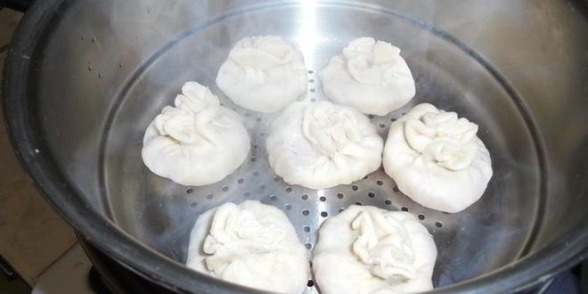 Рецепт пикантных паровых пельменей с картофелем и мясом