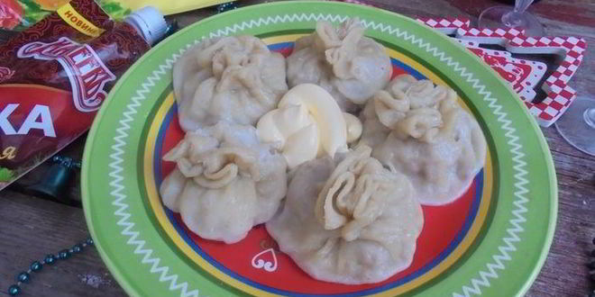Рецепт пикантных паровых пельменей с картофелем и мясом