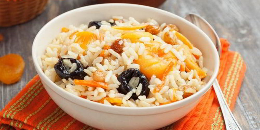 Как приготовить бухарский плов с морковью и сухофруктами