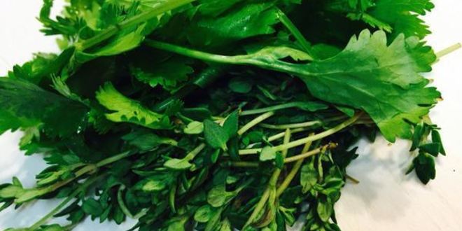 Рецепт куриных бедер тушенных в плове из дикого риса