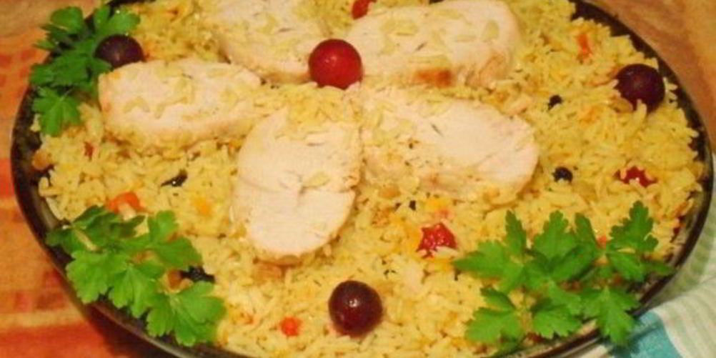 Как приготовить плов из индейки с вишней и изюмом