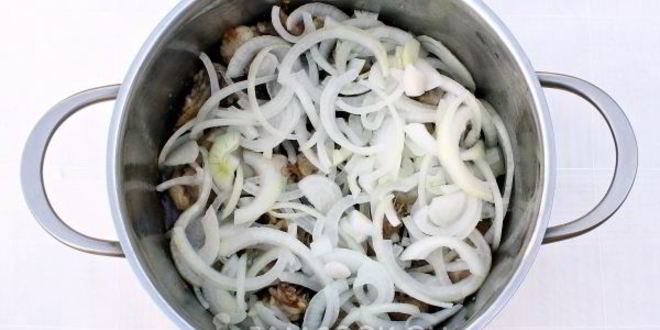 Рецепт плова с курицей в кастрюле