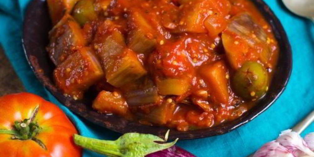 Как приготовить капонату с помидорами в собственном соку