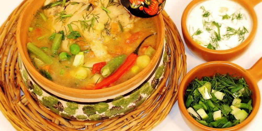 Как приготовить овощное рагу с куриными бедрышками