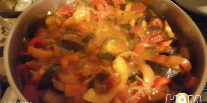 Рецепт рагу из баклажан с перцем