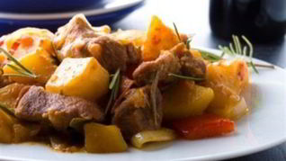 Рецепт Рагу из свинины с картофелем и перцем чили