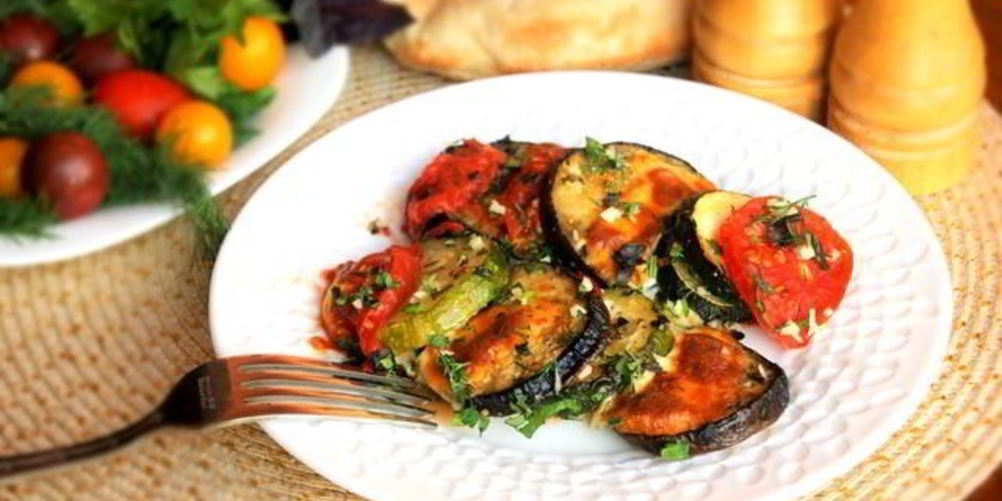 Как приготовить экспресс рататуй из запеченных овощей