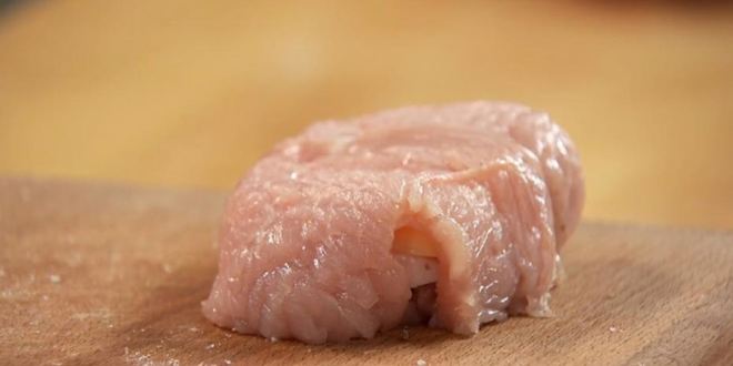 Рецепт котлеты кордон блю из индейки на свекольном ризотто