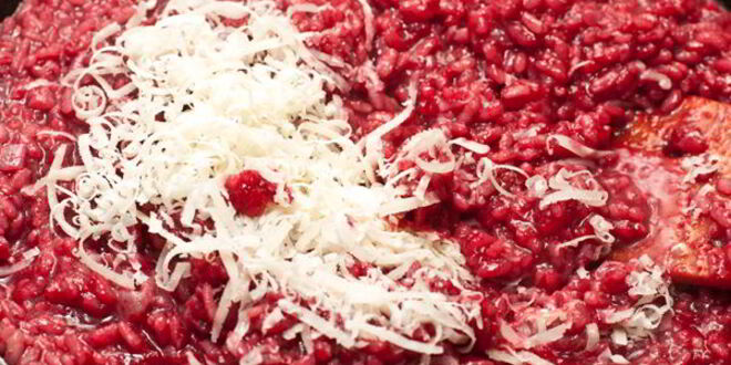 Рецепт ризотто со свеклой и горгонзолой