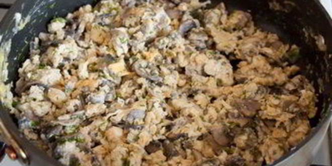 Рецепт кальмаров, фаршированных омлетом и шампиньонами