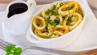 Рецепт Кальмаров, жаренных в панировочных сухарях