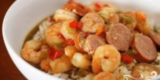 Рецепт креветок с сосисками и рисом