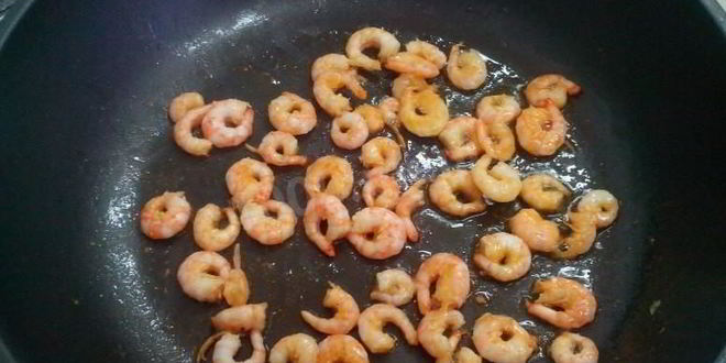 Рецепт креветок в томатном соусе