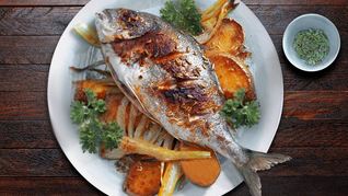 Рецепт Леща в духовке с картошкой