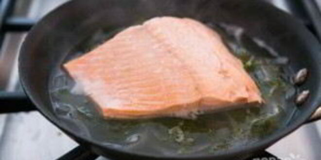 Рецепт лосося в вине на сковороде