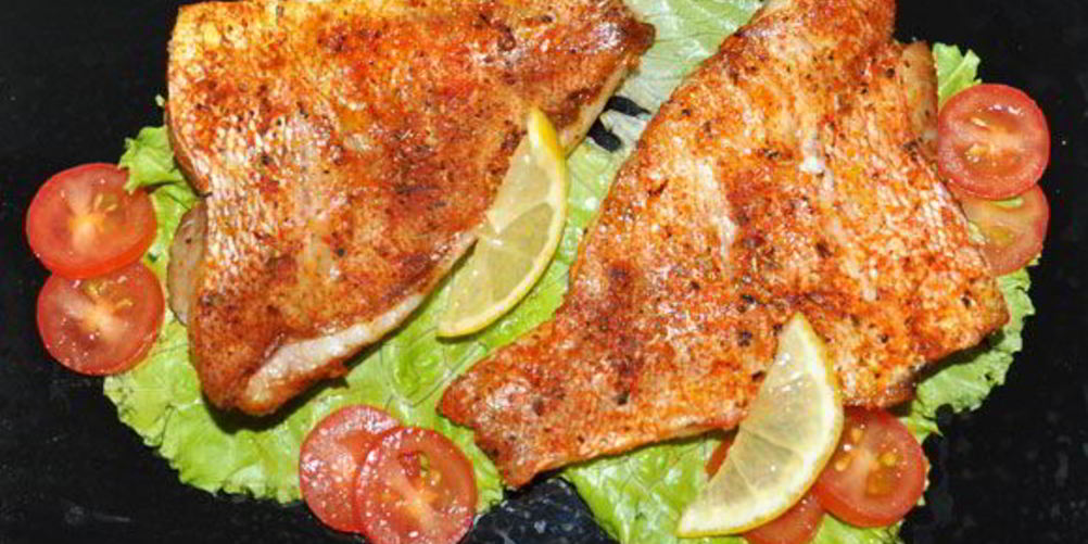 Как приготовить морского окуня-гриля со специями