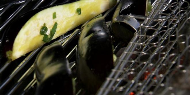 Рецепт щуки с салатом из савойской капусты