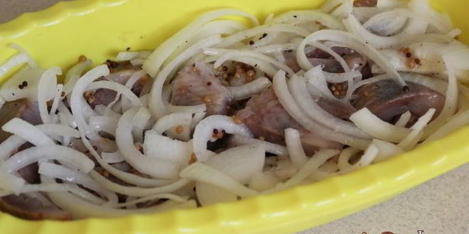 Рецепт сельди с луком в горчично-масляной заправке