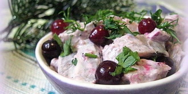 Рецепт сельди в сметанном соусе с клюквой