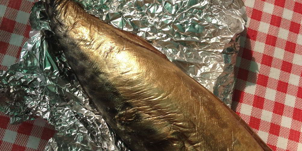 Как приготовить скумбрию домашнего копчения