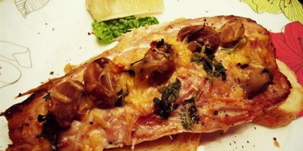 Как приготовить скумбрию с чеддером и шампиньонами