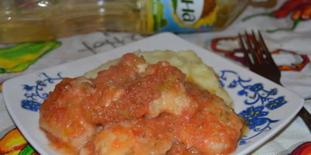 Как приготовить судака тушеного