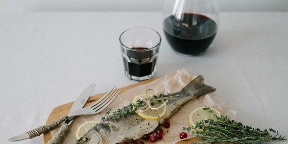 Как приготовить запеченного в фольге сибас