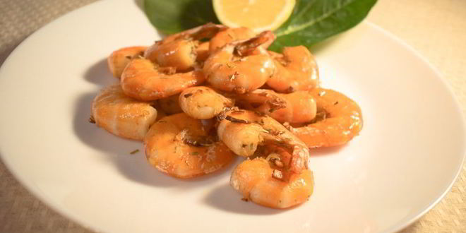 Рецепт жареных креветок с розмарином