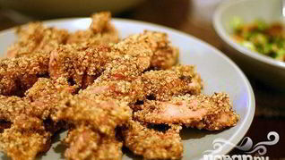 Рецепт Куриного шашлыка в панировке с салатом