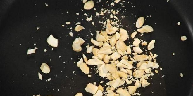 Рецепт острых тайских шашлычков сатай со свежим салатом из огурца и ореховым соусом